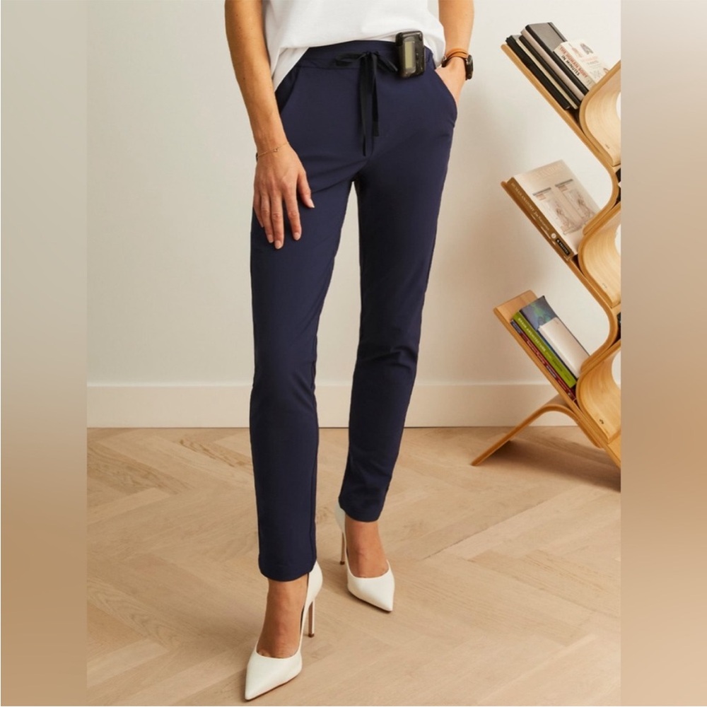 NWT Figs Pro Skinny Trouser in Navy Size XXS